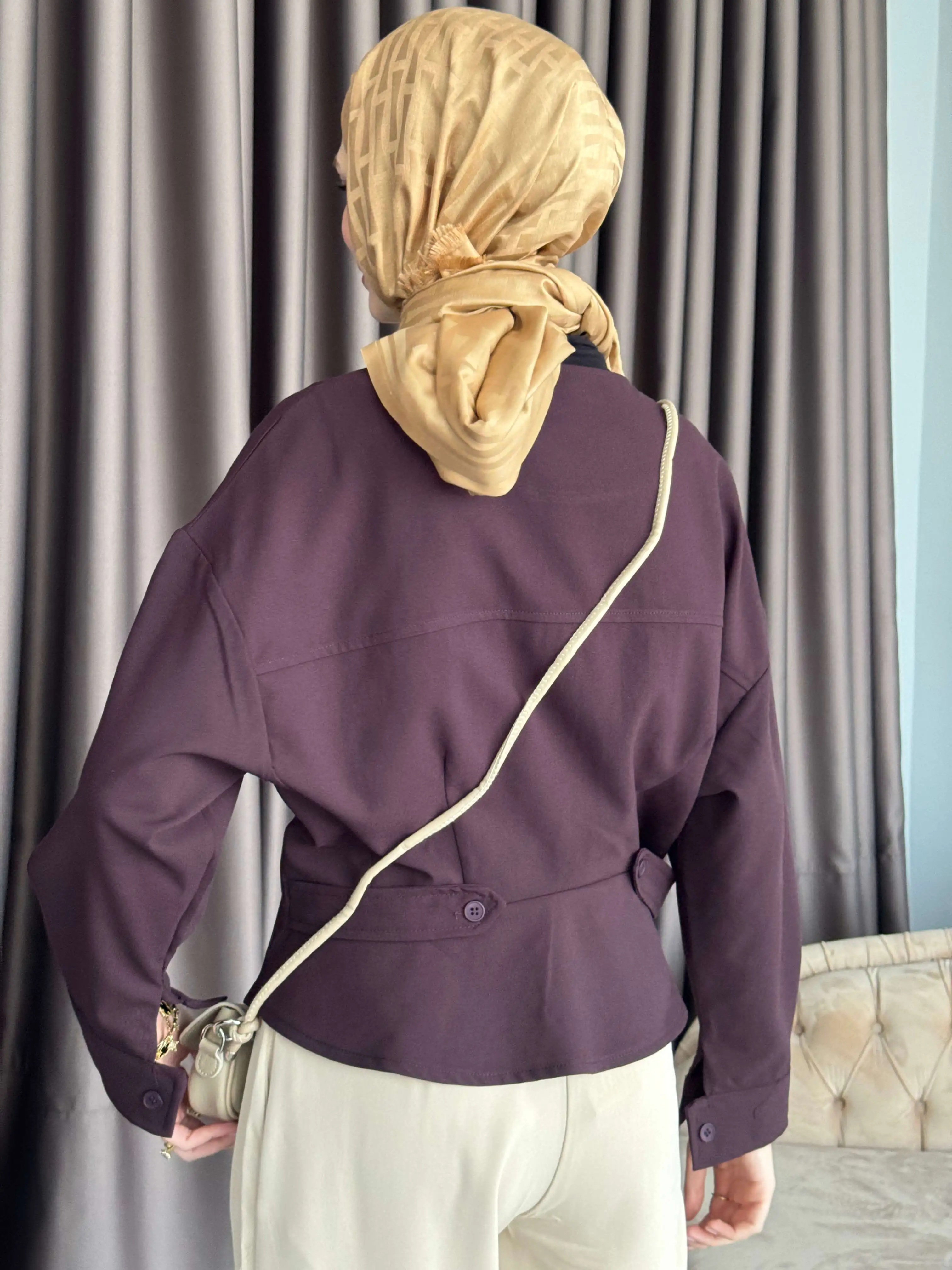 ASİMETRİK DÜĞME DETAYLI BLUZ MÜRDÜM - 3